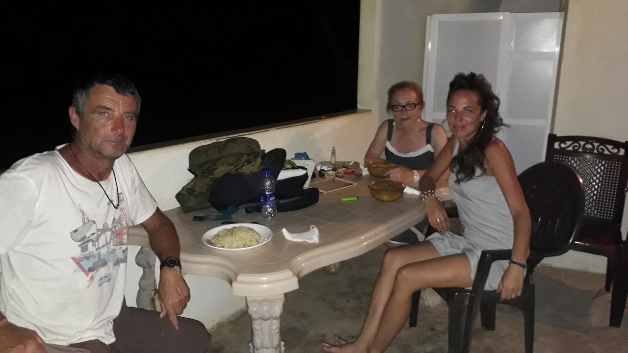 Anicia Beach House Negombo Kültér fotó