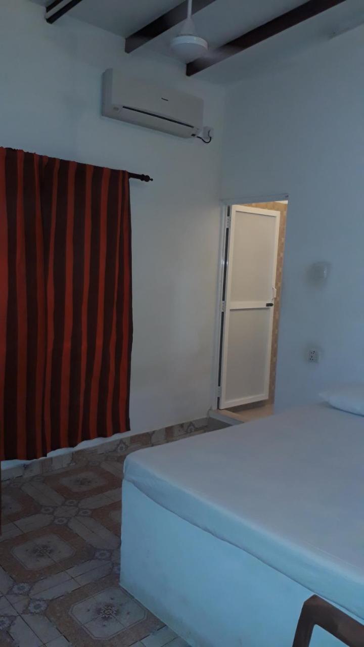 Anicia Beach House Negombo Kültér fotó