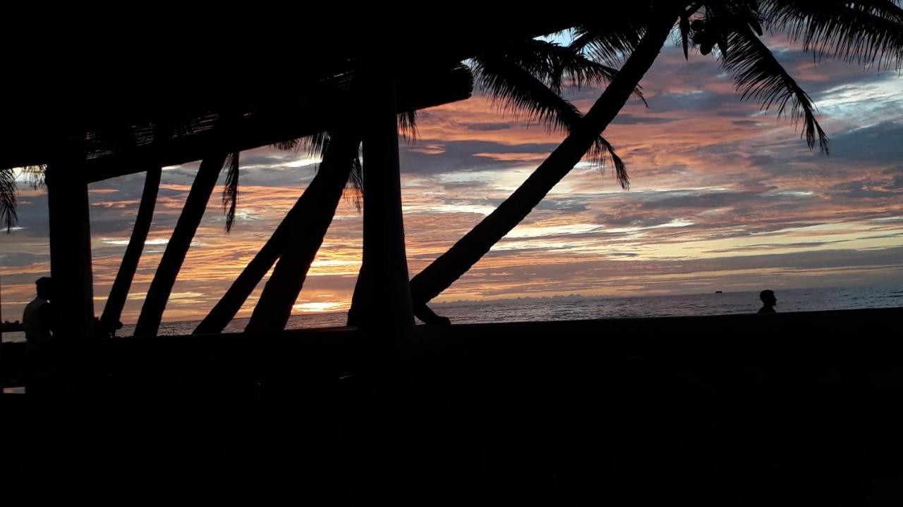 Anicia Beach House Negombo Kültér fotó