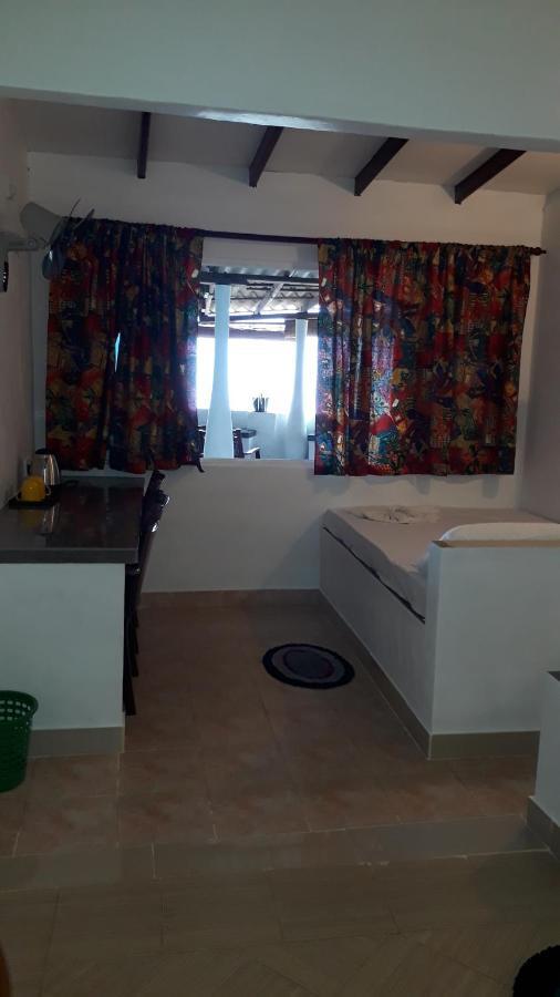 Anicia Beach House Negombo Kültér fotó