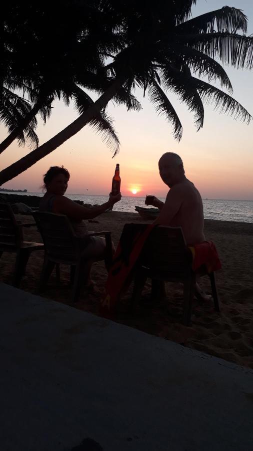 Anicia Beach House Negombo Kültér fotó